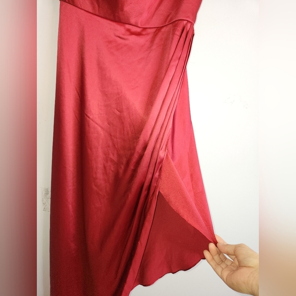 NWT IEENA for MAC DUGGAL One Shoulder Dress, color Dark Red, size 2 - Picture 5 of 13